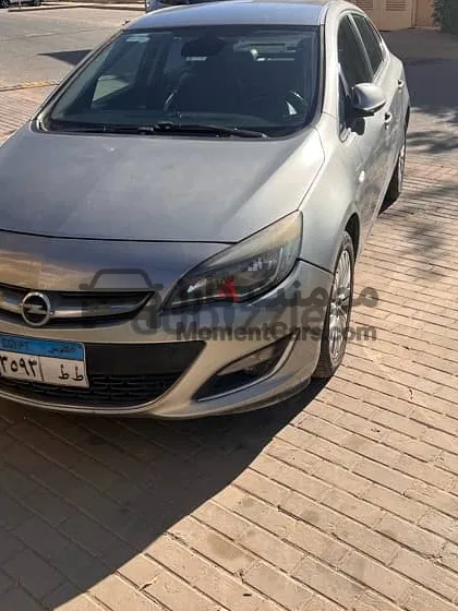 أوبل أسترا 2015 أوتوماتيك Cosmo كاملة للبيع