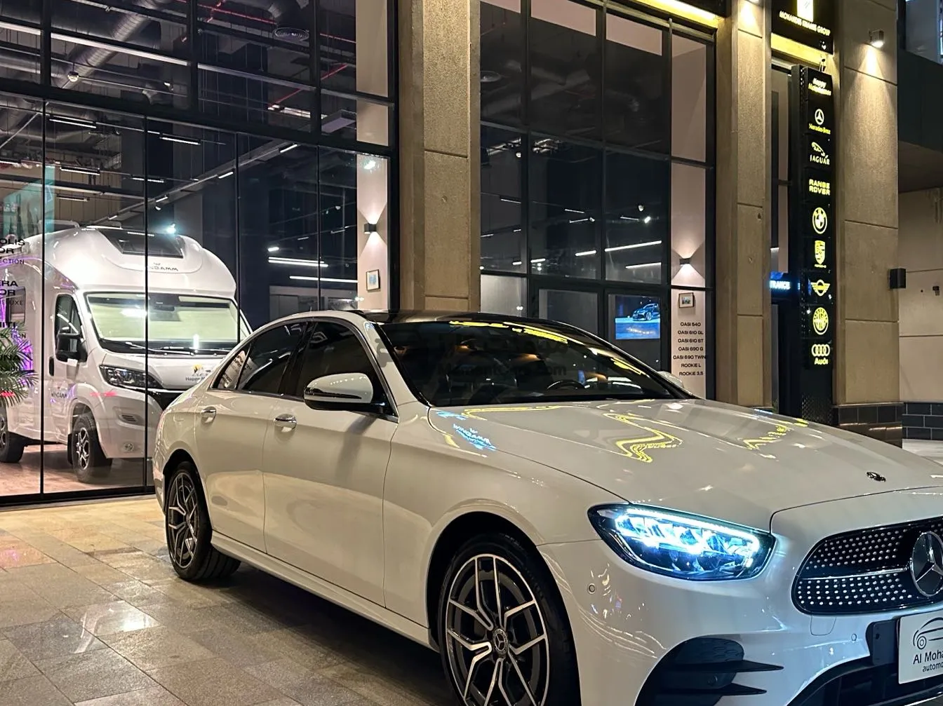 مرسيدس E300 سيدان 2021 أتوماتيك كاملة