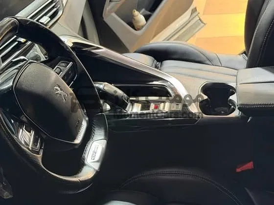 بيجو 5008 موديل 2019 اتوماتيك 7 راكب للبيع