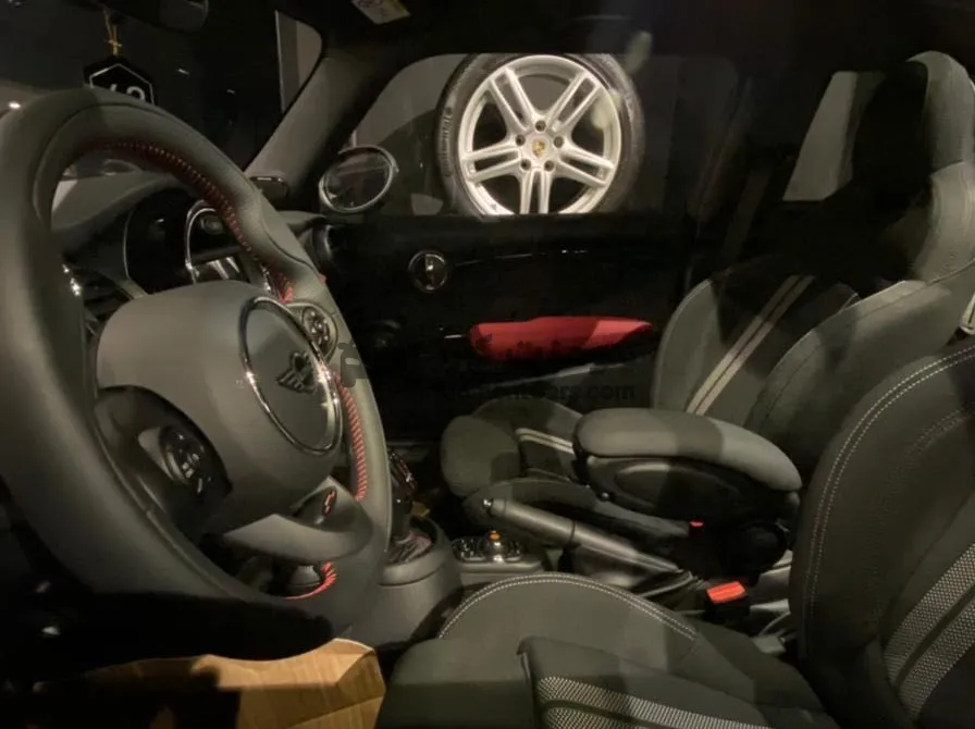 ميني JCW 2021 هاتشباك 2000 سي سي للبيع