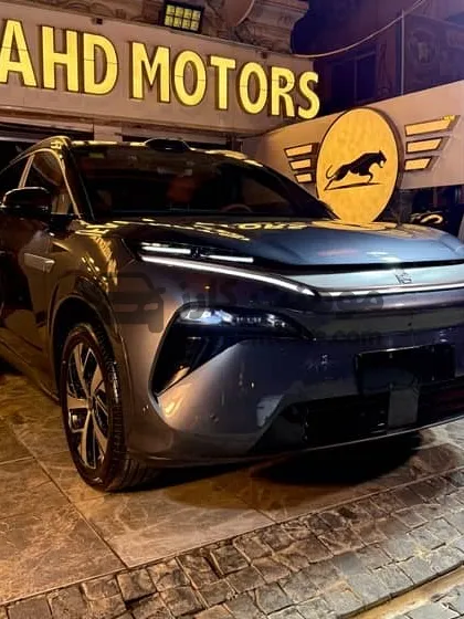 BYD Tang L 2025 كهرباء 7 راكب أعلى فئة