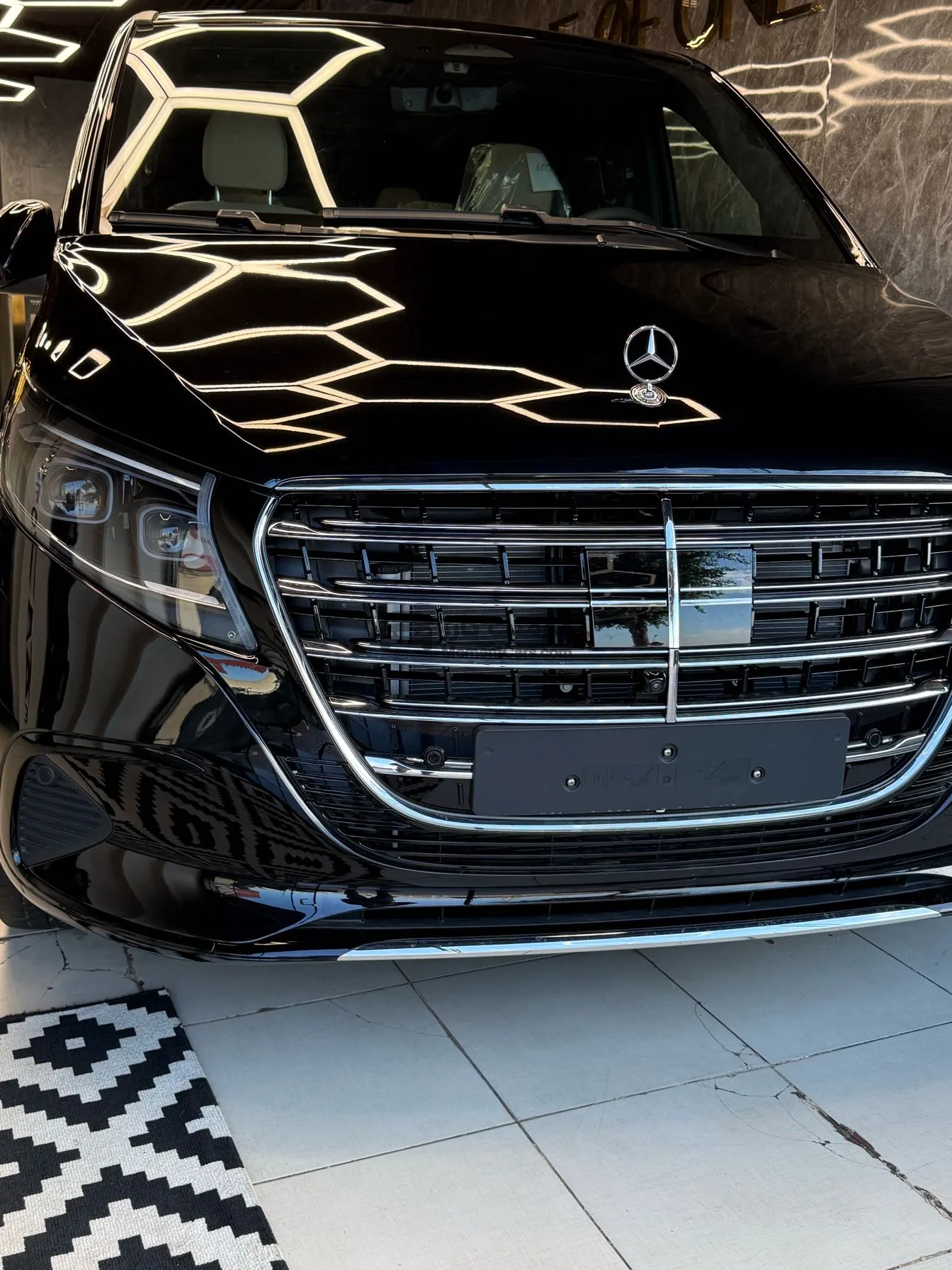 مرسيدس V300 2026 Exclusive استلام فوري - تقسيط متاح