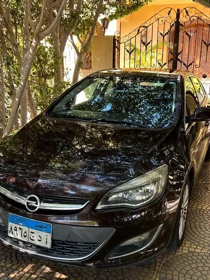 اوبل استرا 2014 اتوماتيك سيدان للبيع