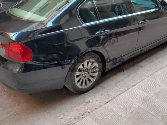 بي إم دبليو 320 موديل 2009 أوتوماتيك للبيع