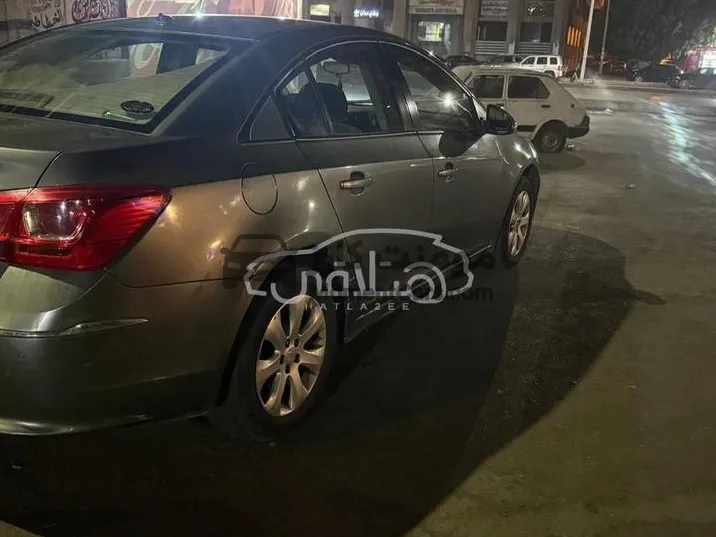 نيسان تيدا 2015 اتوماتيك للبيع