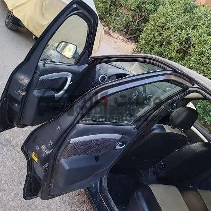 رينو لوجان 2010 مانيوال 1600 سي سي سيدان