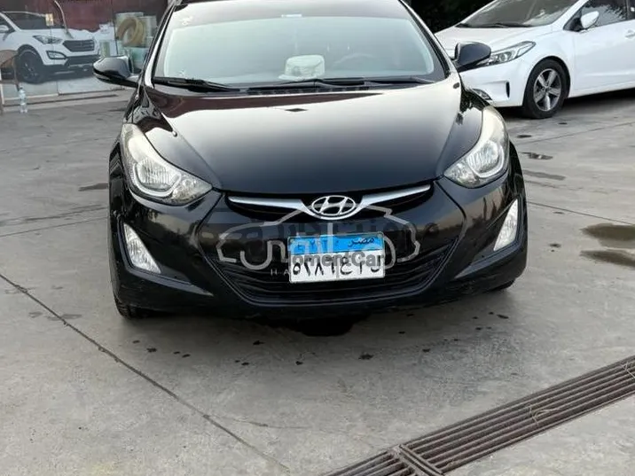 هيونداي إلنترا 2012 ديزل أتوماتيك - حالة جيدة