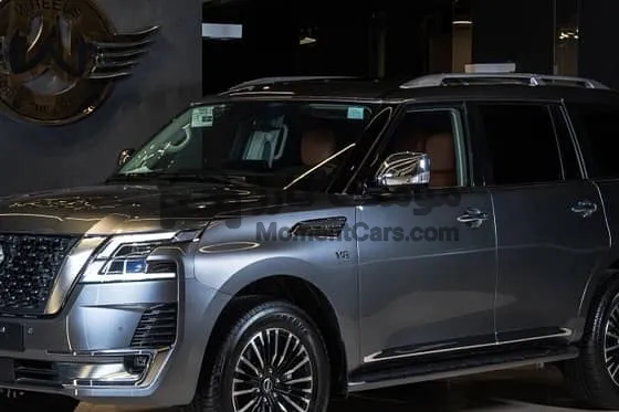 نيسان باترول 2024 بلاتينيوم أعلى فئة 6000 كم للبيع