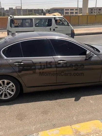 بي ام دبليو 520i موديل 2013 كاملة أوتوماتيك للبيع