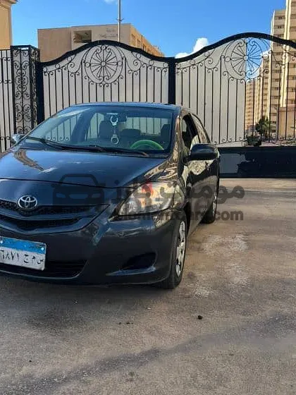 تويوتا ياريس 2008 كاملة مانيوال رشة نظافة للبيع