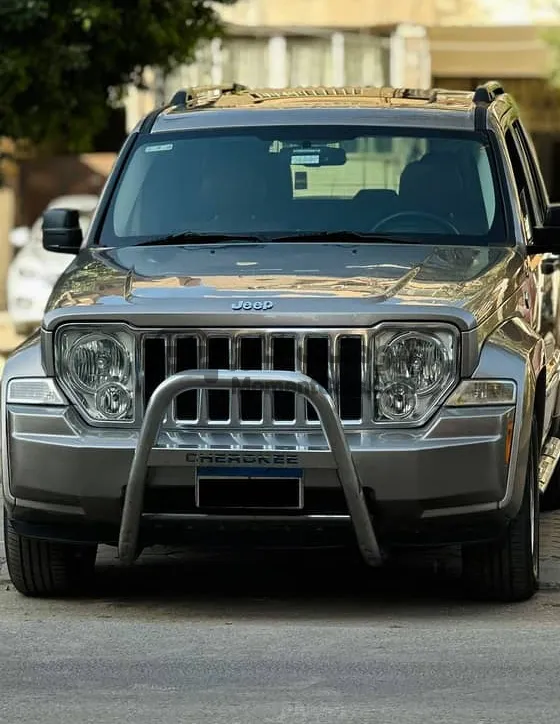 جيب شيروكي 2012 KK أعلى فئة للبيع