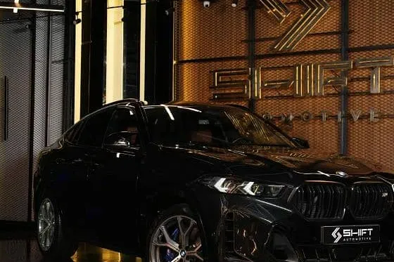 BMW X6 M60i 2024 بضمان الوكيل وعداد قليل