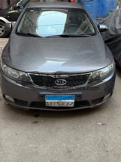 كيا سيراتو 2010 اتوماتيك 218 ألف كيلو للبيع