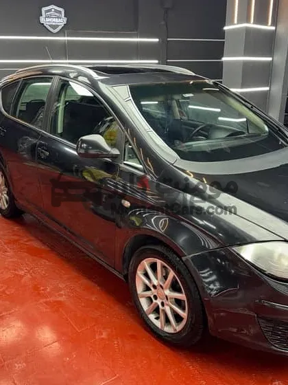 سيات ليون 2011 ديزل اتوماتيك فتحة سقف