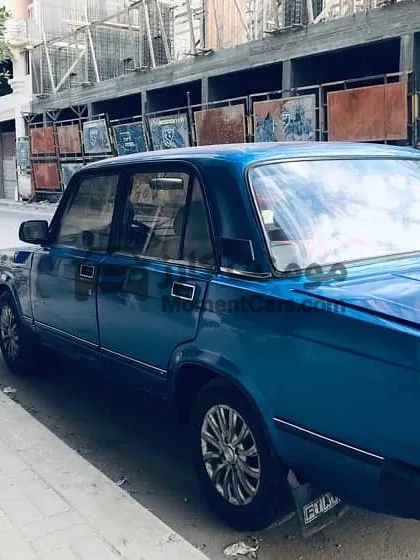 لادا 2105 موديل 1983 متشددة بالكامل للبيع