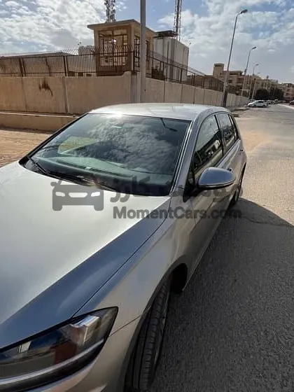 فولكس فاجن جولف 2019 ديزل اتوماتيك 83 ألف كم للبيع