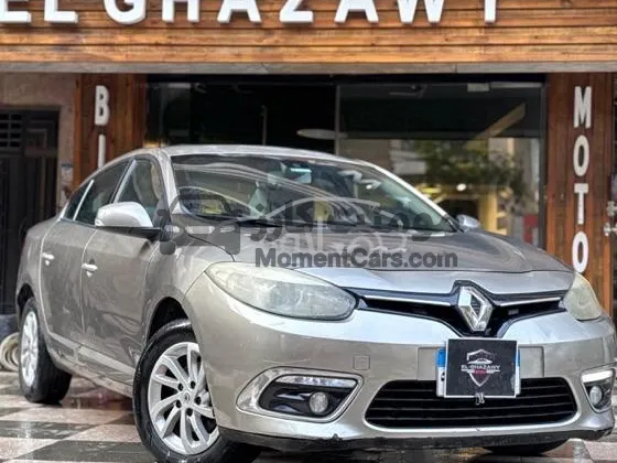 رينو فلوانس 2015 اتوماتيك فابريكة بحالة ممتازة