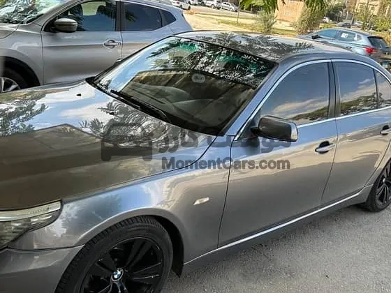 BMW 523 موديل 2009 أتوماتيك للبيع
