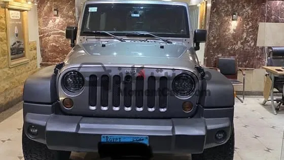 جيب رانجلر 2013 اتوماتيك للبيع