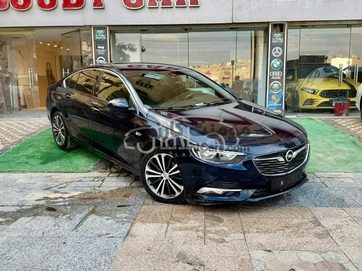 أوبل أنسيجنيا 2016 أعلى فئة فتحة سقف للبيع