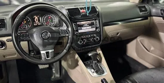 جيتا 2011 أوتوماتيك أعلى فئة فتحة سقف