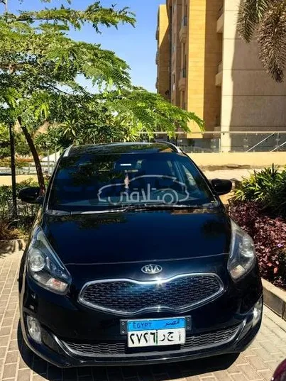 كيا كارينز 2011 اتوماتيك غاز بحالة ممتازة