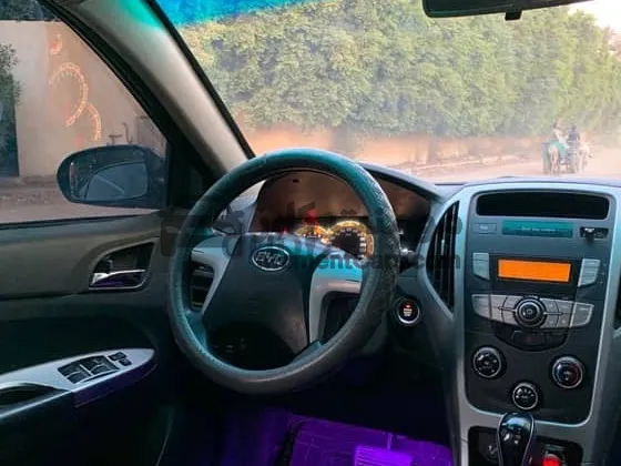 بى واى دى F3 2022 اتوماتيك غاز للبيع