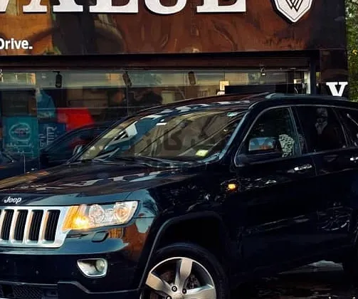 جيب جراند شيروكي 2012 للبيع - أول يد وتقسيط