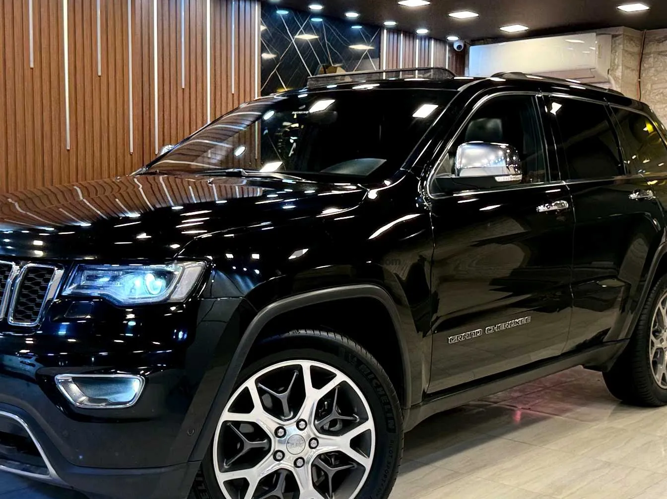 جيب جراند شيروكى 2021 اتوماتيك 90,000 كم