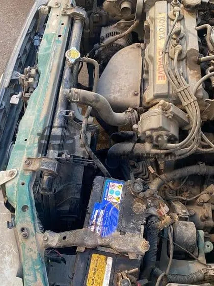 تويوتا كورولا 1997 مانيوال دواخل فابريكة