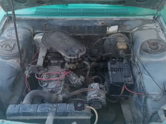 بيجو 504 موديل 1977 حالتها جيدة للبيع