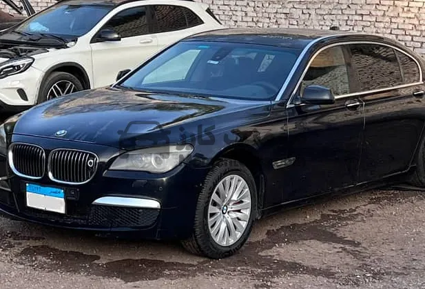 بي ام دبليو 750 موديل 2010 سيدان اتوماتيك