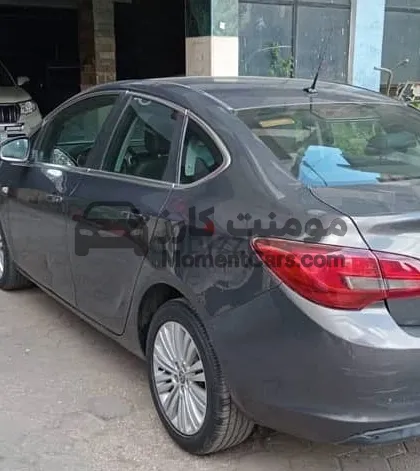 أوبل أسترا 2014 كوزمو أعلى فئة - حالة ممتازة