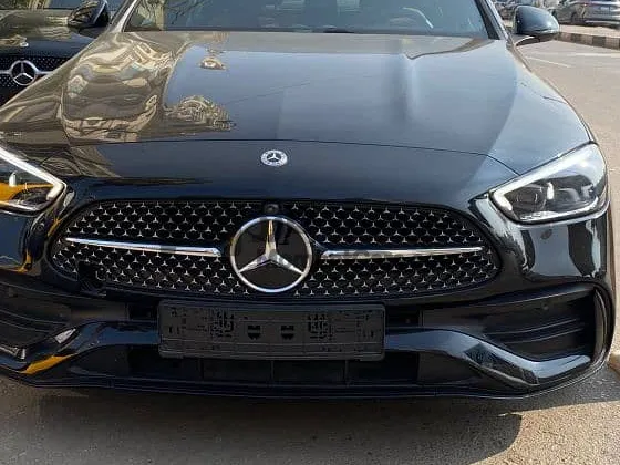 مرسيدس C200 2025 AMG كاملة (Fully Loaded) للبيع