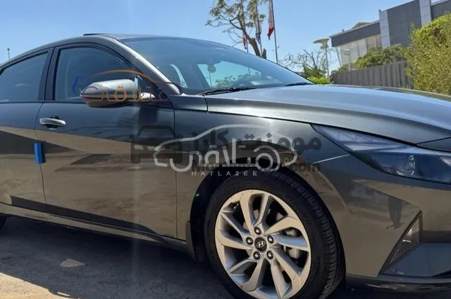 هيونداي إلنترا CN7 2023 مستوردة 24 ألف كم أتوماتيك