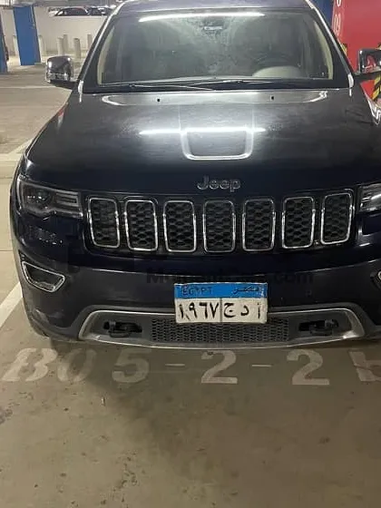 جيب جراند شيروكي 2022 للبيع 83 ألف كم اتوماتيك