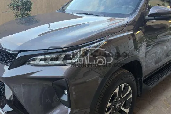 تويوتا فورتشنر 2022 اتوماتيك - حالة ممتازة للبيع
