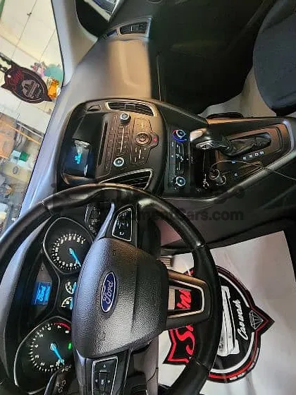 فورد فوكس 2017 هاتشباك للبيع