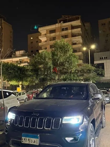 جيب جراند شيروكي 2019 كاملة فابريكة للبيع بالتقسيط