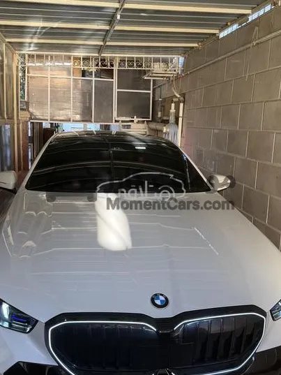 بي ام دبليو 520 موديل 2020 فابريكة للبيع