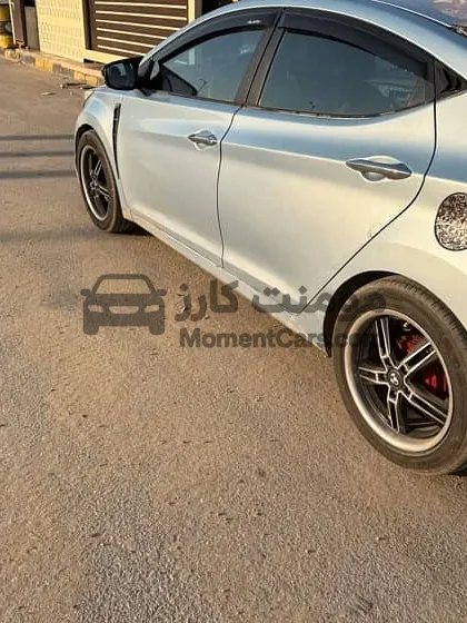 هيونداي إلنترا 2012 أوتوماتيك فبريكة سقف ودواخل