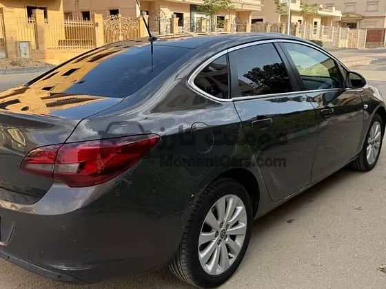 أوبل أسترا 2016 فابريكة برة وجوة اتوماتيك للبيع