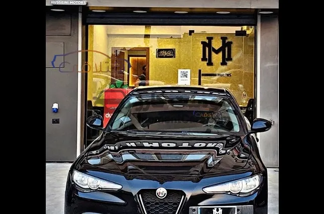 ألفا روميو جوليا 2019 سيدان اتوماتيك للبيع