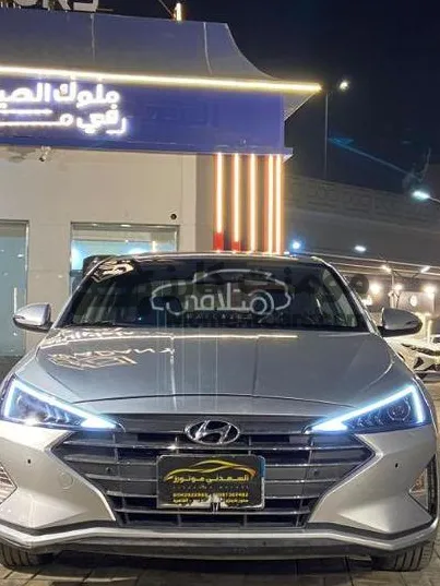 هيونداي إلنترا 2025 اتوماتيك 11600 كم