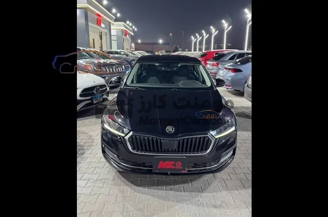 سكودا اوكتافيا 2021 اتوماتيك للبيع