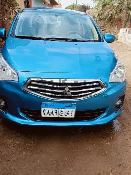 ميتسوبيشي اتراج 2014 أوتوماتيك استعمال خفيف للبيع