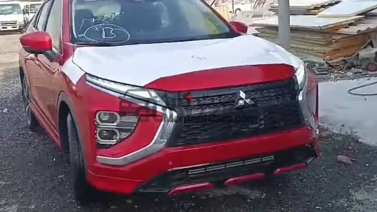 ميتسوبيشي اكلبس كروس 2025 جديدة أعلى فئة للبيع