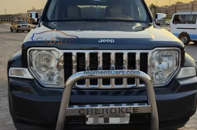 جيب شيروكي 2009 اتوماتيك 160,000 كم للبيع