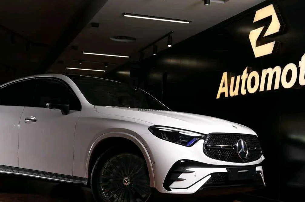 مرسيدس GLC 300 كوبيه 2025 زيرو AMG كاملة