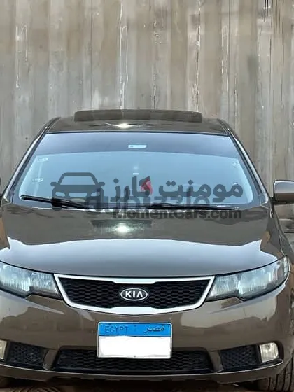 كيا سيراتو 2011 اتوماتيك أعلى فئة فتحة سقف